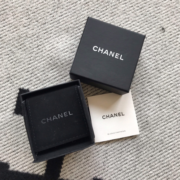 正品999新Chanel全钻圆环耳钉3200购物于巴黎