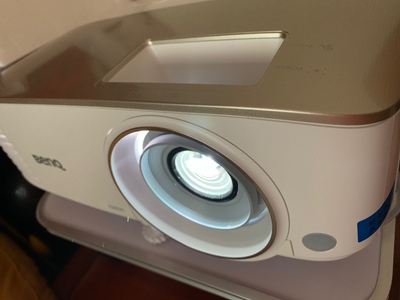 各位评测下极米Z8X和Z6X哪个好?质量怎么样?