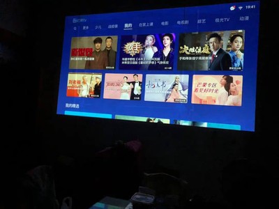 爆款分析：坚果G7Pro投影仪怎么样？使用效果好吗？