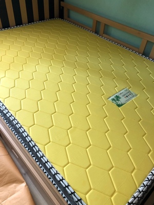 真实使用感受爱舒床垫和喜临门哪个更好，哪个牌子比较适合孩子用？