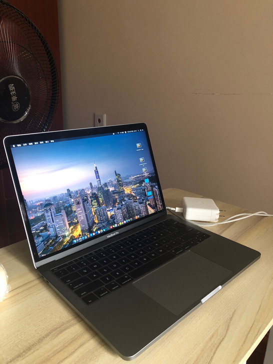 MacBookPro2017款mpxq2retina