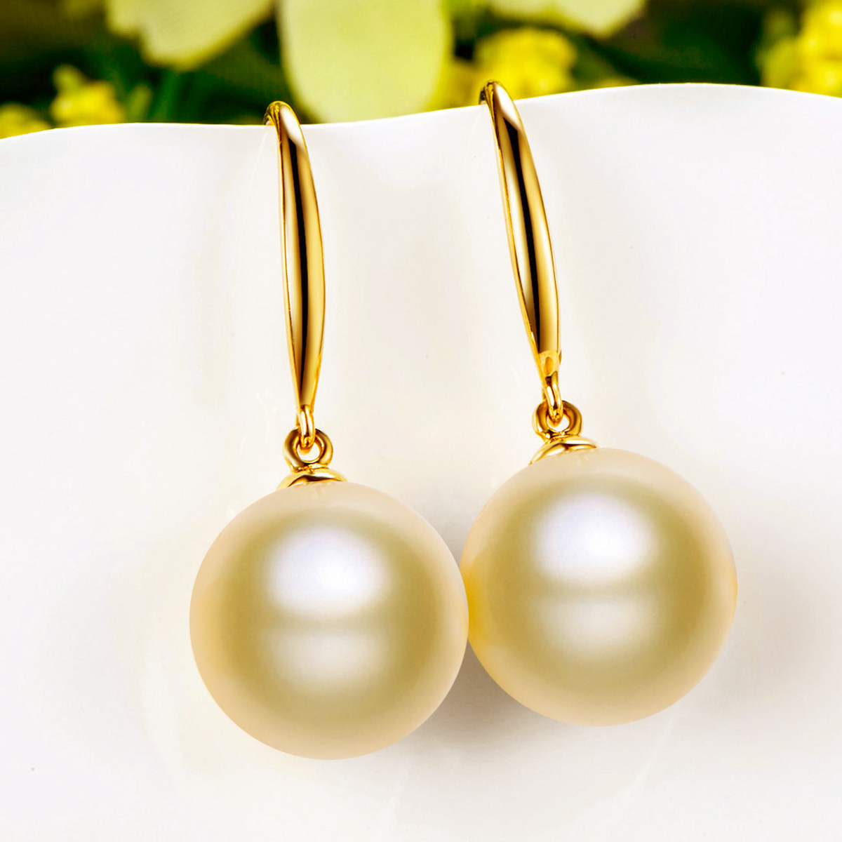 18k金9-10mm南洋金珍珠耳饰