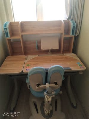 给孩子创造一个好的学习环境用光明园迪书桌怎么样？好吗