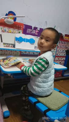 高颜值多功能的生活诚品儿童学习桌怎么样？质量不好吗？