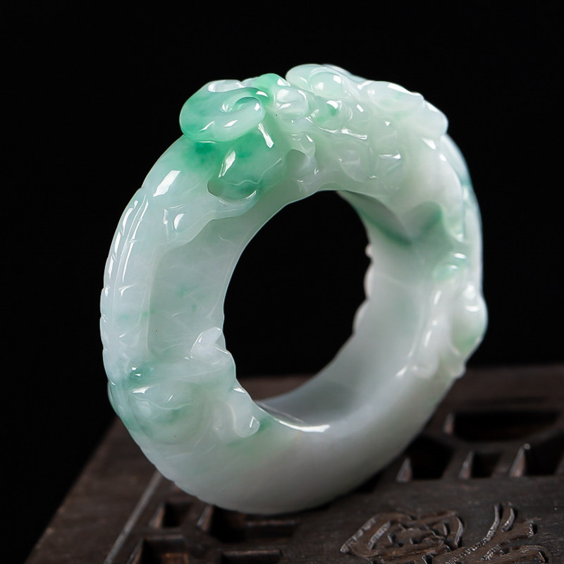 缅甸天然a货翡翠水润飘花雕龙戒指 20.38g