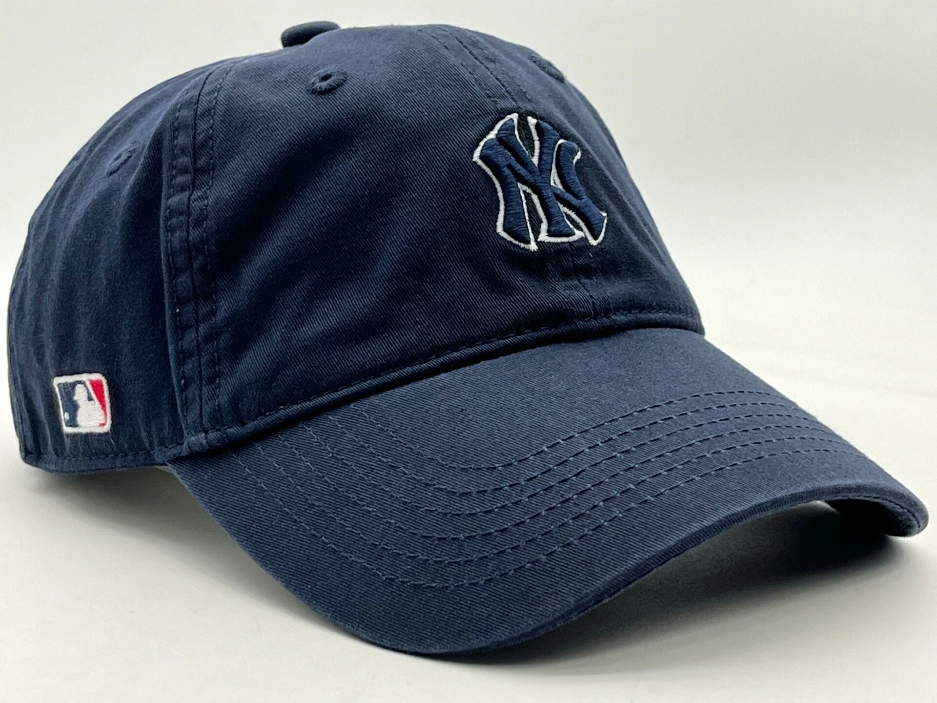 浅顶小头围MLB洋基队NY刺绣棒球帽，经典深蓝色软顶鸭舌帽，