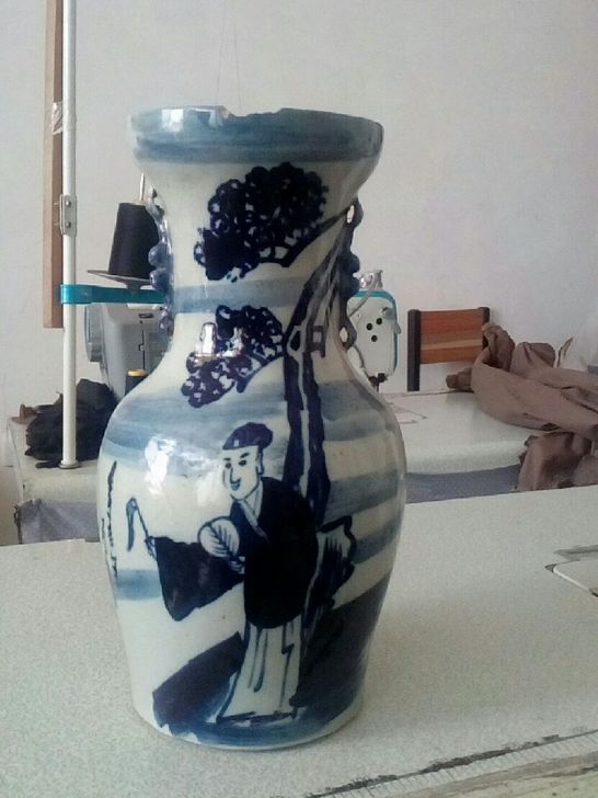 民国磁州窑花瓶一只，高36公分品像如图