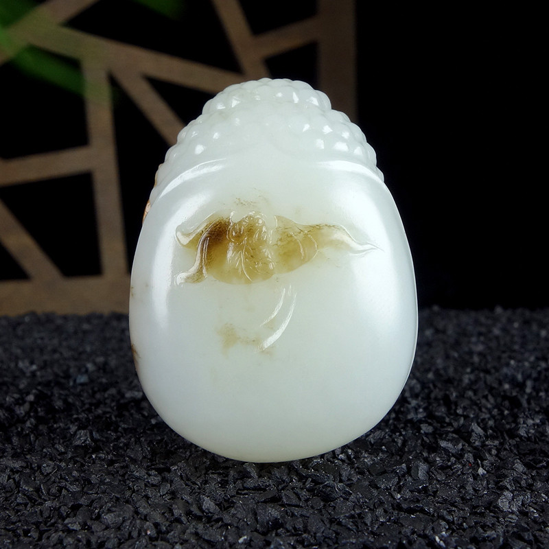 省级玉石雕刻大师吴春强作品【一念之间】和田玉俏色挂件39g