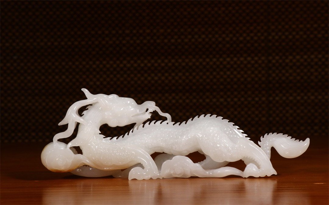 【超级捡漏】 k 822 旧藏老和田玉龙腾祥云摆件