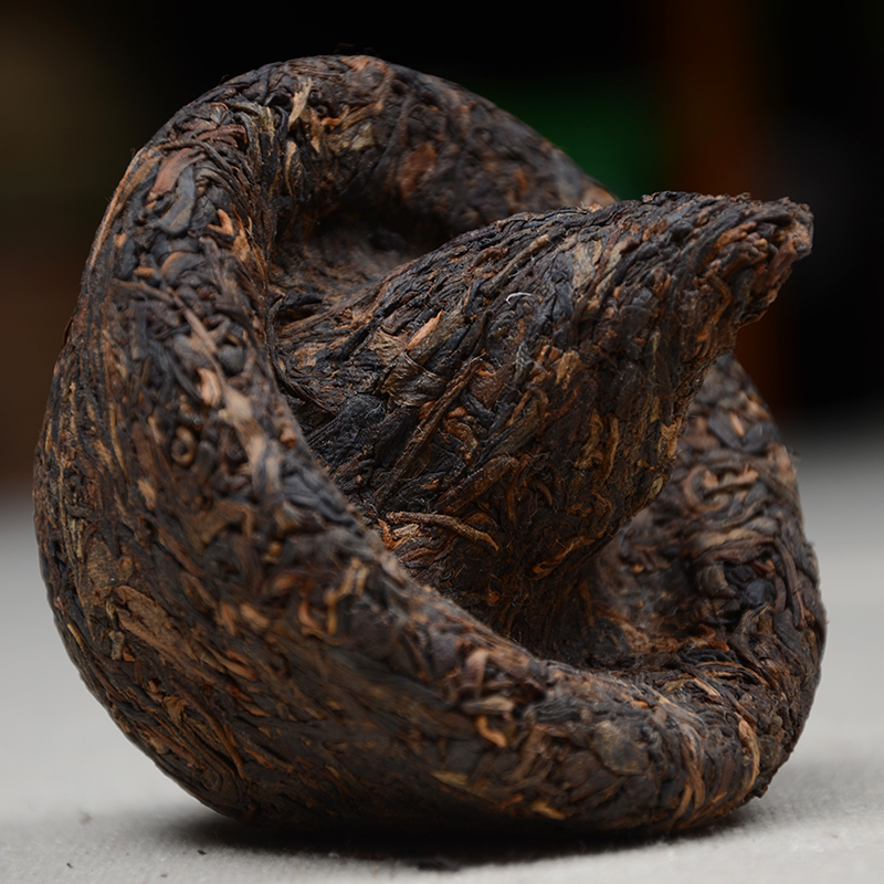 【24盒整件】中茶 2006年中茶吉幸牌8081青藏紧茶班章沱茶 六面佛