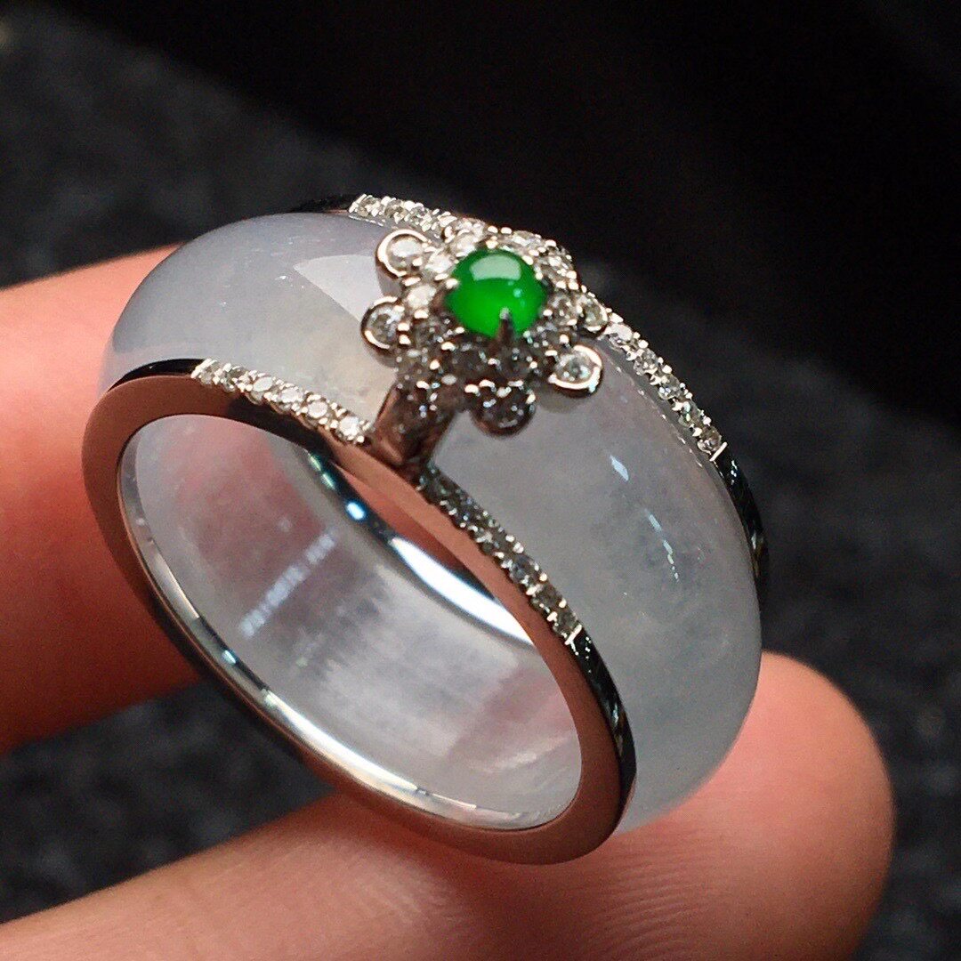 18k金豪华镶嵌缅甸老坑纯天然翡翠a货高端奢华高冰种起胶戒圈戒指