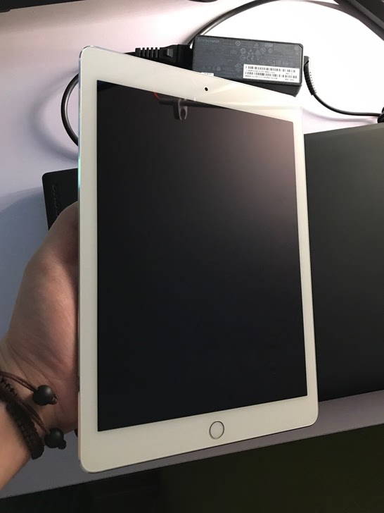 iPadAir264GB银色Wi-Fi港版