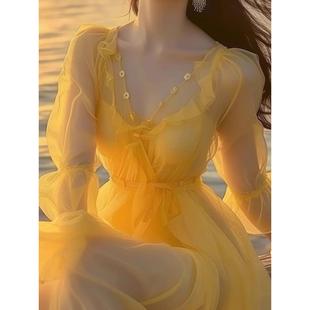 黄色雪纺连衣裙春装女2024年新款沙滩裙女海边度假超仙法式长裙子