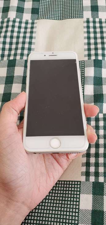 iphone6裸机带非原装充电器外壳轻微磨损系统不卡1