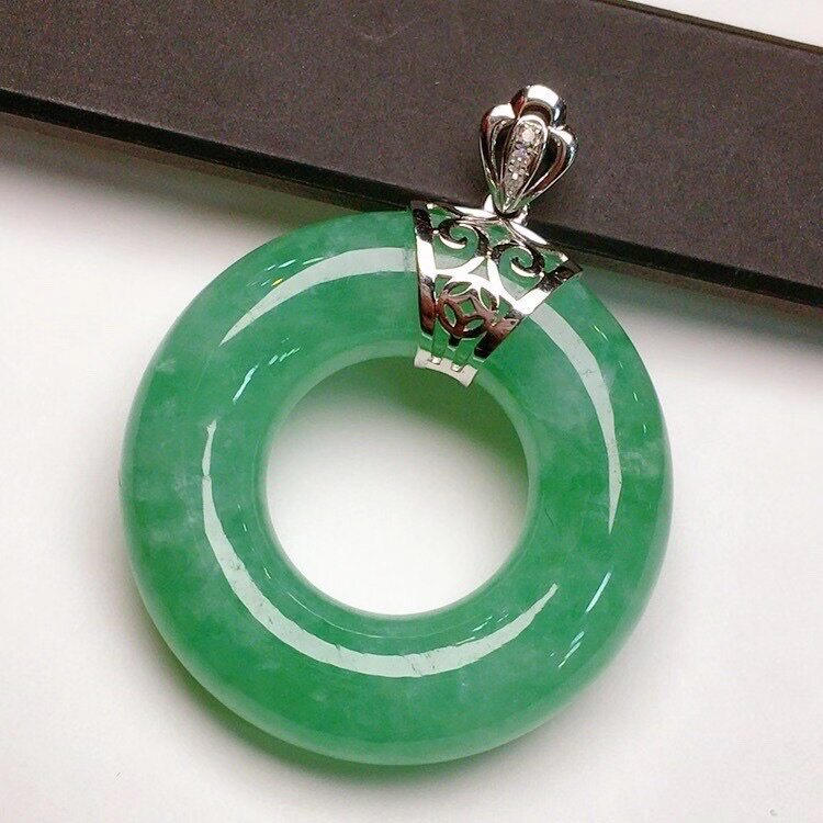 正品玉石 缅甸天然翡翠a货18k金豪华镶嵌冰种满绿平安环吊坠玉坠