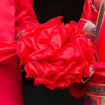 Royal love dress red Hydrangea bride holding flowers wedding studio props, ancient clothes and clothes accessories