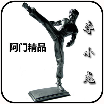 ◣阿门◢ 李小龙 人偶模型公仔手办 经典高踢腿塑像雕像 仿钢银色