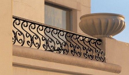 > 欧式栏杆围墙