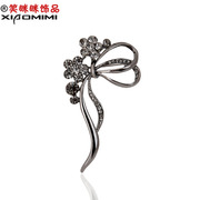 Package mail smiling Korea Crystal brooch suit sweater brooch corsage Korean female pin clasp