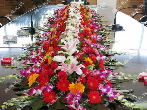 会议桌高档商务鲜花台花大气豪华庆典祝贺用花设计商务用花