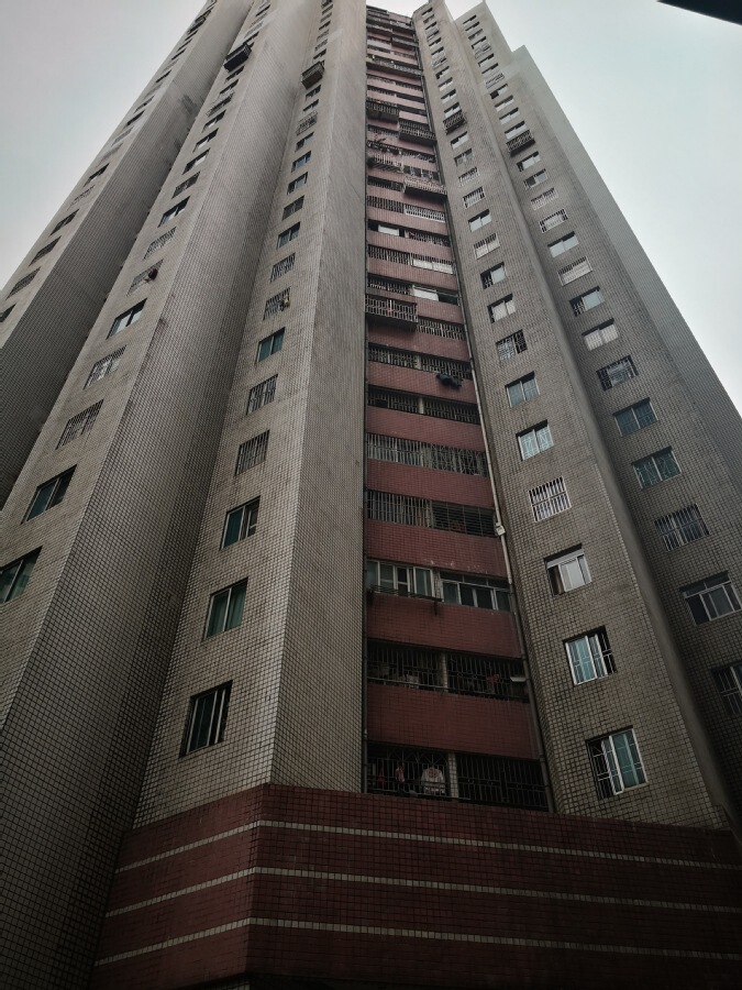 【第一次拍卖】深圳市罗湖区春风路庐山花园秀峰阁25h