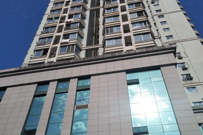 【第一次拍卖】平阳县鳌江镇温州巴黎城1号27层2706室