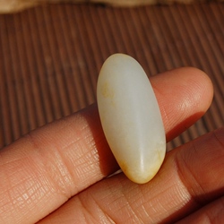 l=28mm新疆和田玉小籽料 白籽 原皮真籽 吊坠料 手链料报价