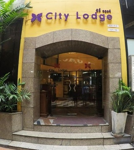 曼谷城市洛奇第九巷酒店