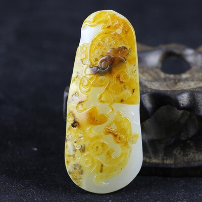 省级玉雕大师崔疆胜作品 和田籽玉半壁江山挂件42.16克