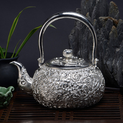 寸发标大师亲制纯银九龙翻腾茶壶 021