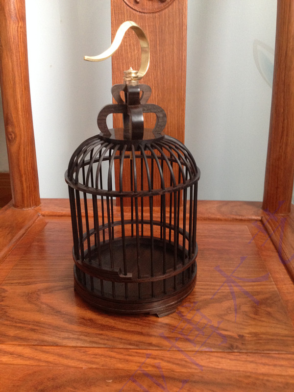 出口乌木蝈蝈笼紫光檀鸣虫笼子蝈蝈笼中国风手工工艺品礼品收藏在类目 宠物/宠物食品及用品, 爬虫/鸣虫及其用品, 爬虫/鸣虫用具中 - 来自Buy2taobao.com提供专业的淘宝代购服务