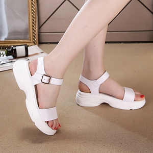 女孩凉鞋白色价格