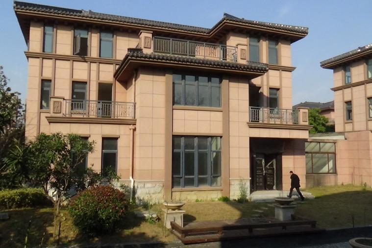 【第一次拍卖】无锡市芙蓉山庄c区d-d-d-145-103(现为芙蓉山庄c区192