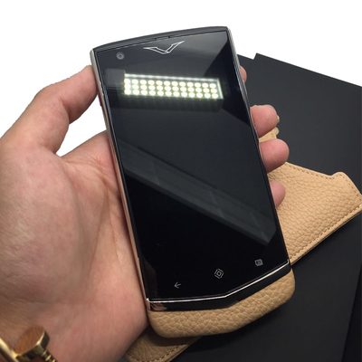 【9.9新】未使用 vertu/威图 星座2 杏色蓝宝石水晶屏幕手机