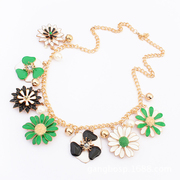 Pack email Korean exaggerated short clean Daisy flower jewelry Lady necklace women accessories free shipping