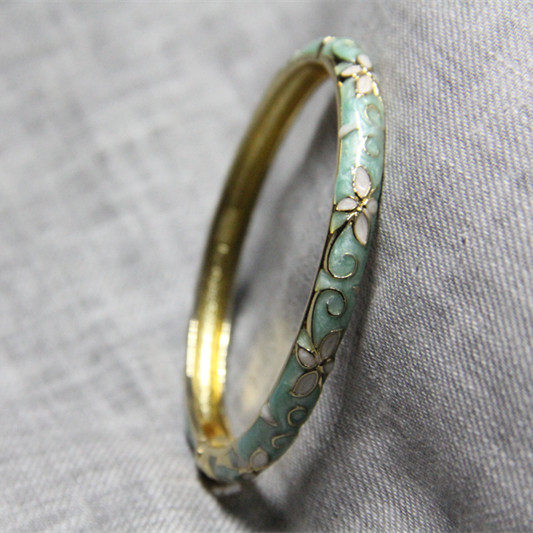 北京送朋友正品景泰蓝手镯女细时尚彩釉 椭圆形活口弹簧 四叶草