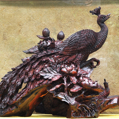 孔雀造型木雕摆件花开富贵编号:022 吉祥 善良 美丽 华丽的象征