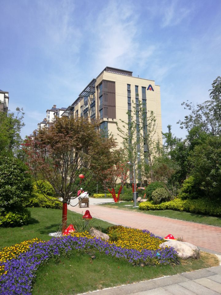 【第一次拍卖】河南省商丘市建业十八城三期项目51号楼2单元8层2-804