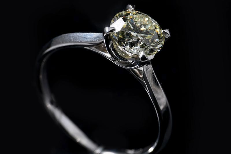 宝瑞通典当行有限责任公司 宝瑞通典当行有限责任公司关于双十二钻石