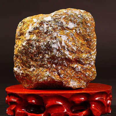中国金都招远原生态高品位金矿石摆件t3