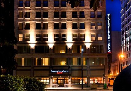 密尔沃基市中心 Fairfield Inn & Suites 酒店