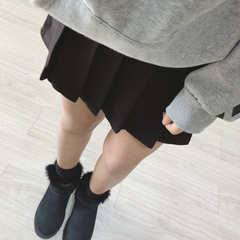 XFY STUDIO。韩国订单 学院风毛呢高腰显瘦百褶短裙 黑灰2色特