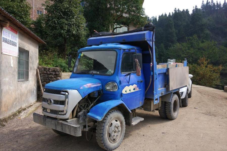 【第一次拍卖】云04-52876金鹿牌变型拖拉机一辆 不限购不限购