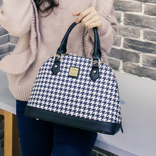 香奈兒包包紋理 KQuenStar 韓版新款時尚潮流女士黑白紋理貝殼包女包包單肩斜挎包 包包