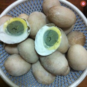 咸鹅蛋 自家腌制 东北农家散养笨鹅蛋 煮熟发货 一枚6.8元