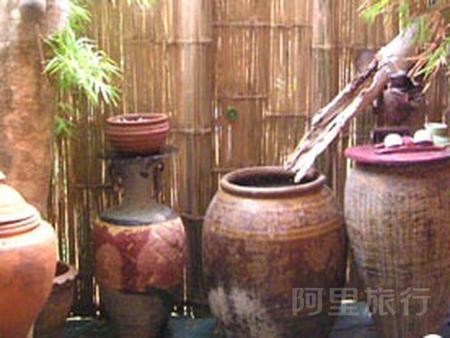 蓬苏达查乐酒店