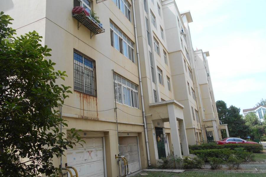 【第一次拍卖】江夏经济开发区南湖路南波湾高尚小区f5-1号车库