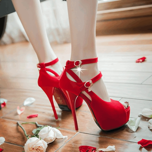 gucci紅色高跟涼鞋 夏季新款超高跟紅色結婚鞋細跟防水臺性感新娘鞋魚嘴涼鞋紅鞋女鞋 gucci紅色包
