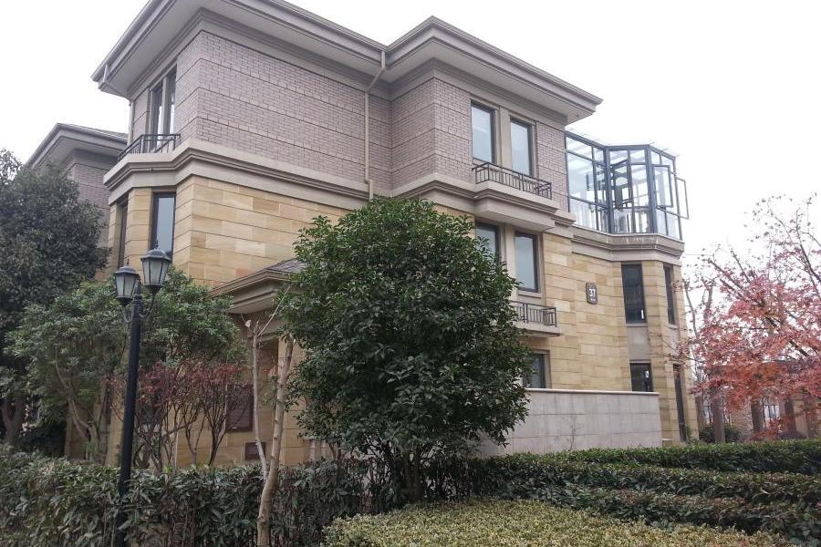 【第一次拍卖】富阳区鹿山街道锦绣兰庭绣水居37-2室