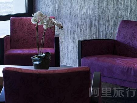罗里科酒店